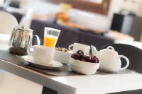 Xenia Hotel - breakfast