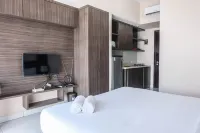 Relaxing and Homey Studio Casa de Parco Apartment Các khách sạn ở Lengkong Wetan