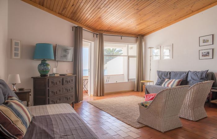 Calheta House in Luz