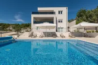 Villa Suton ZadarVillas - Виллы