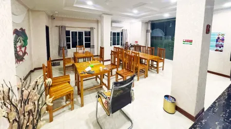 Vang Vieng Misokxay Hotel Отели в г. Ванг Вьенг