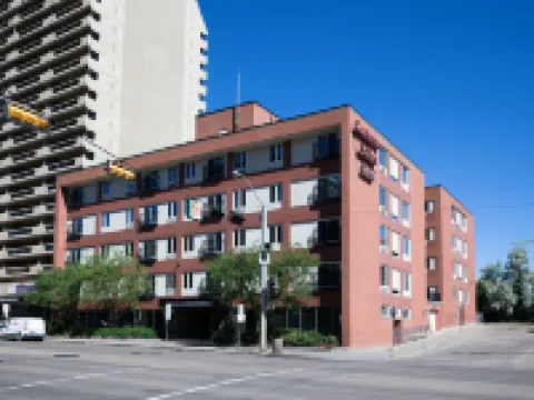 坎特拉套房飯店 MacEwan University附近的飯店