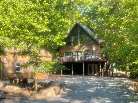 Chalet Log Home in Lake Ariel Hideout community