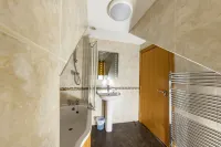 Crown Hotel