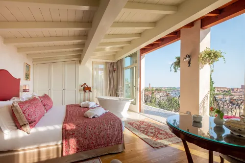Relais Colle San Pietro - Bed and Breakfasts