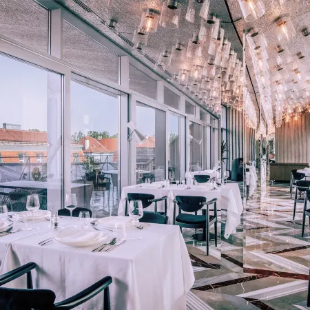 Met Boutique Hotel
