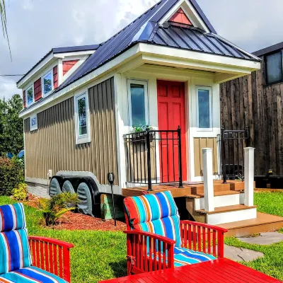Orlando Lakefront Tiny House Community Hotels near Greyhound: Bus Station