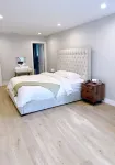 Lux Apartment on Hill Close to SF - Wifi