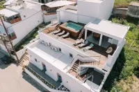 Kalathos Square Luxury Suites