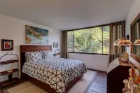 Maluhia Kahakai 2 Bedroom Condo by RedAwning Отели рядом с Аэропорт Хило