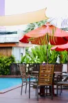 Crystal Jade Hotel - Kolam Renang