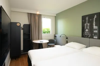Ibis Reims Tinqueux Hotels in Gueux