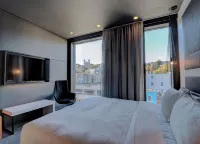Alt Hotel St. John's Hotels near Memorial University of Newfoundland
