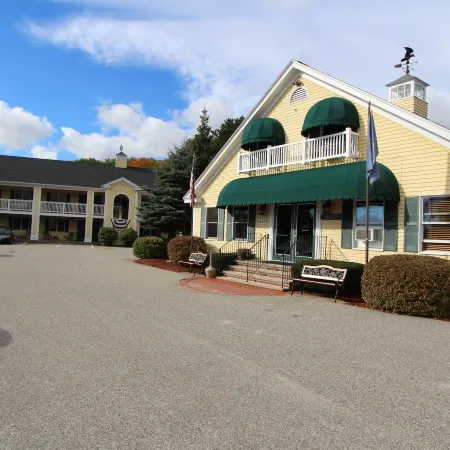 InnSeason Resorts the Falls at Ogunquit