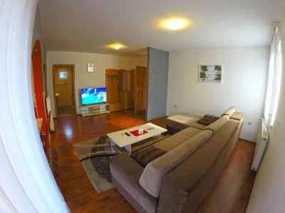 Apartments and Rooms Rea Hotel a 