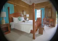 Bay View Eco Resort & Spa فنادق في Drapers