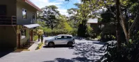 カラ ロッジ - 駐車場