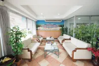 Navanakorn Golden View Hotels in Khlong Luang