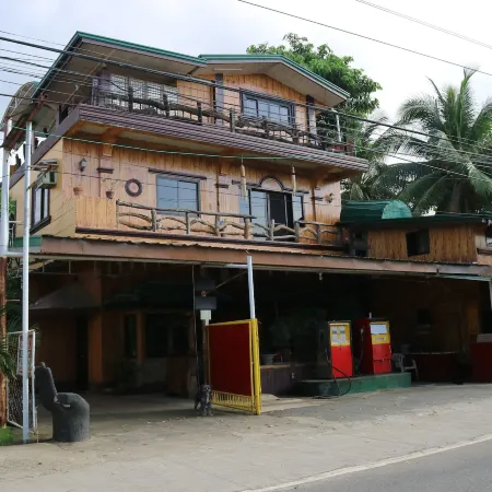 Hundred Isles' Room Rentals and Transient House