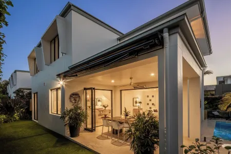 努沙村河度假村