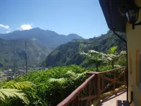 La Casa Amarilla - Mountain view