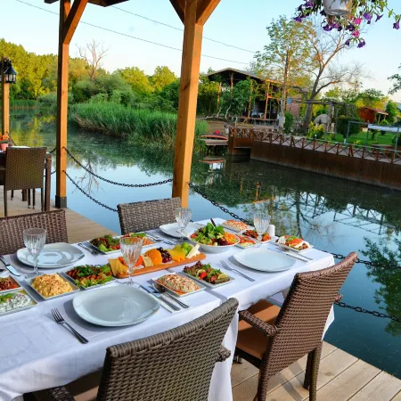 Beyaz Ev Agva - Adult Only +15