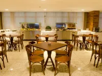 Ville Celestine Condo Hotel e Eventos Hoteles cerca de Centro Comercial BH