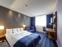 Holiday Inn Express AUGSBURG by IHG Hotels near Augustusbrunnen