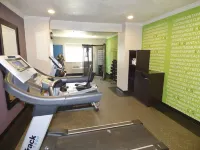 北奧勒姆拉昆塔温德姆套房酒店 - 健身室/gym room