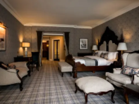 Harvey's Point Hotels in Donegal