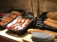 沙特爾中心康鉑飯店 - 早餐