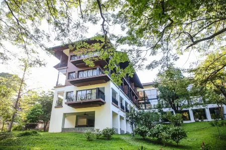 Rain Tree Khao Yai Hotel