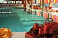 DalaiLama Village - Pools