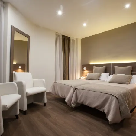 Hotel Don Paco Отели рядом с достопримечательностью «Сады Пикассо»