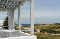 Mr and MRS White Paros - Ocean View