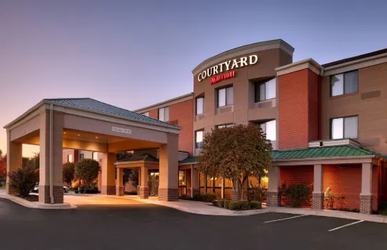 堪薩斯城肖尼萬怡酒店