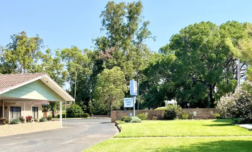 Gilgandra Motel