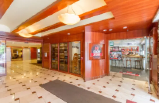 Tropical Studios at Marine Surf Waikiki Free Parking Swimming Pool Waikiki Beach 3Min