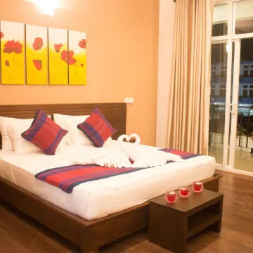 The Suite 262 Hotels near SUN SHINE JEWELS