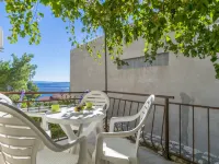 Apartments Lile Hotels in Brela