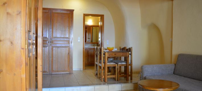 Anemomilos Suites Hotels in перыферыйная адзінка Тыра