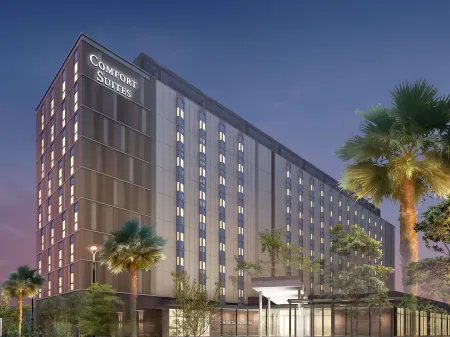 Comfort Suites Tokyo Bay Отели рядом с достопримечательностью «Urayasu Local Museum»