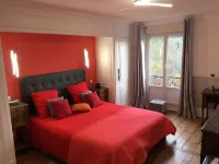 Au Coin Du Spa Hôtels à proximité de : Hélicéa Piscine & Patinoire