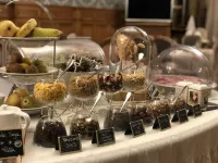 The Originals Boutique, Hôtel de la Balance, Montbéliard - breakfast