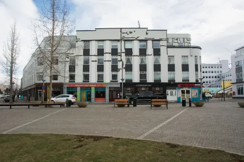Acco Town Square Apartments Hotels in Svalbarðseyri
