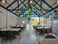111 Resort and Spa Hotels in Sankhaburi