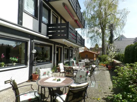 Hotel Brandl Отели в г. Бад-Вёрисхофен