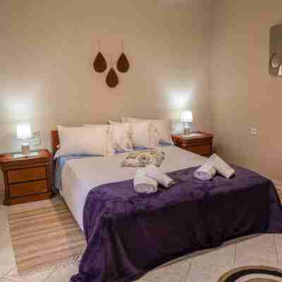 Estell’s Sweet Luxury House Rooms