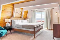 Chickaree Chickadee Buyout by AvantStay 2 Sister Cabins