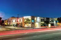 Lyfe Inn & Suites by Aga - Beverly Hills